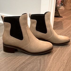 Cole Haan Peetz Water Resistant Boots - Size 7.5